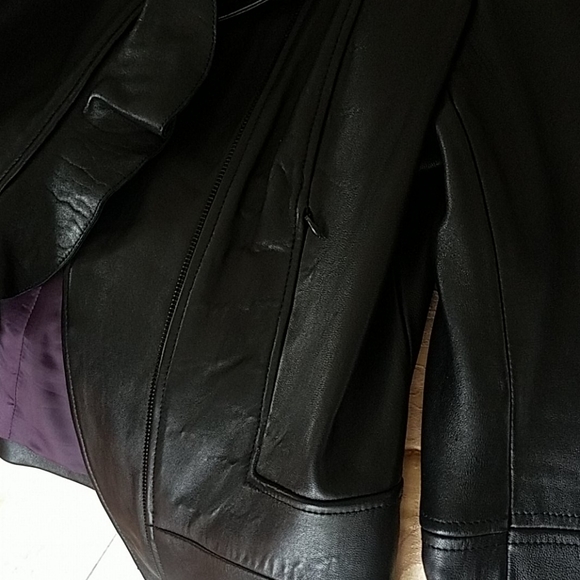 Leather jacket - Picture 10 of 12
